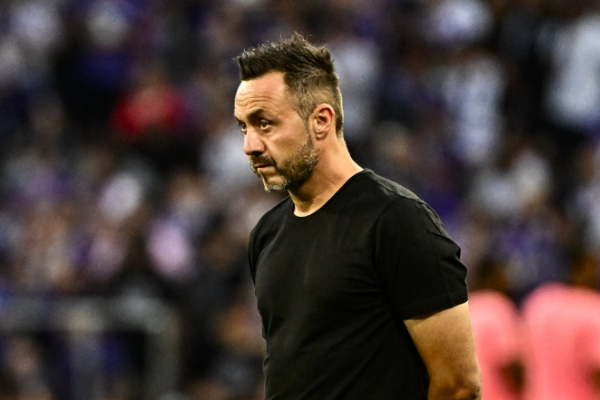 国足包机政策灵活应对,足协将按需果断决策